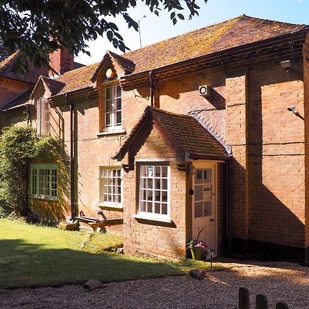 Landford'S Cottage, Your Retreat! 外观 照片