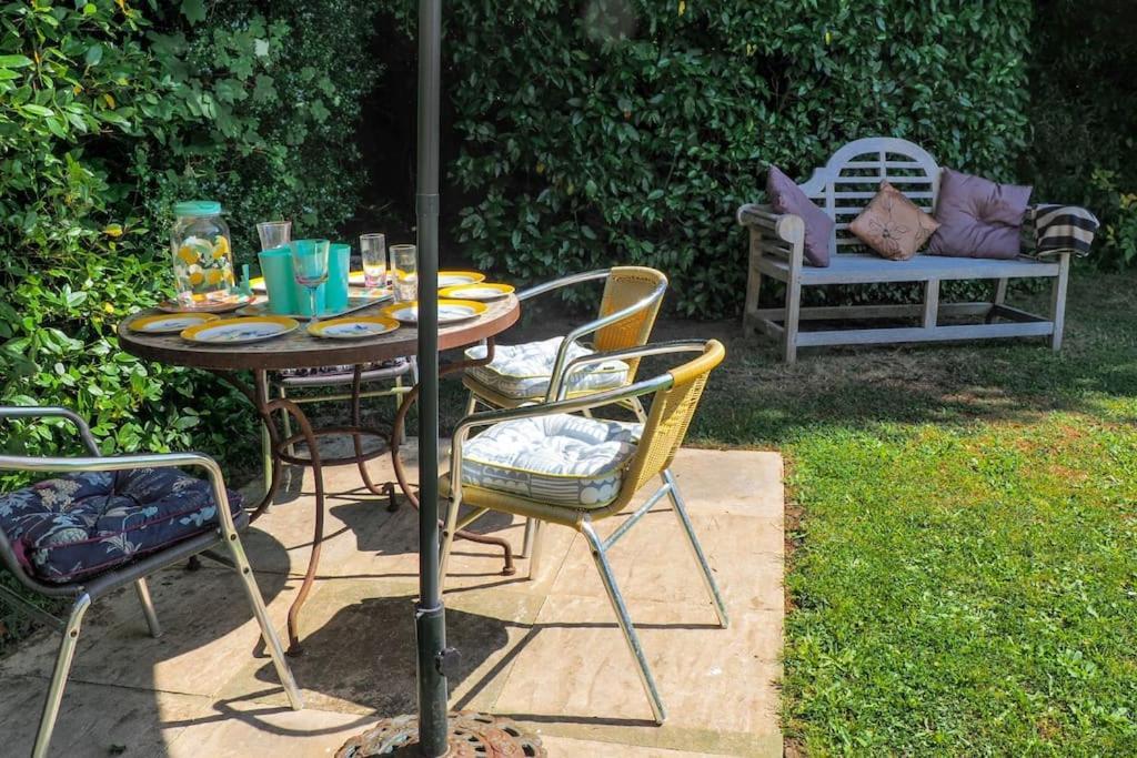 Landford'S Cottage, Your Retreat! 外观 照片