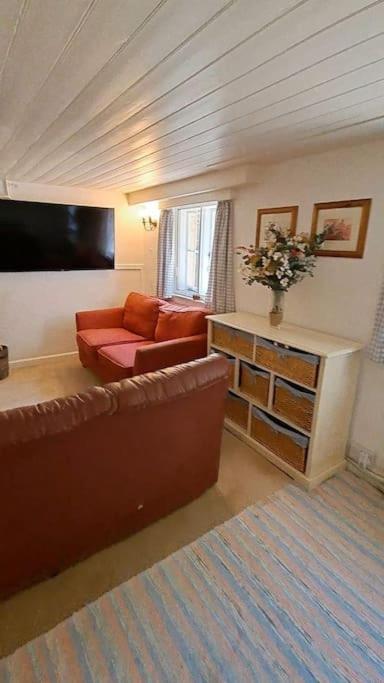 Landford'S Cottage, Your Retreat! 外观 照片