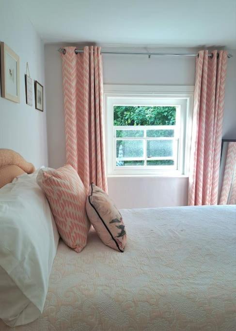 Landford'S Cottage, Your Retreat! 外观 照片