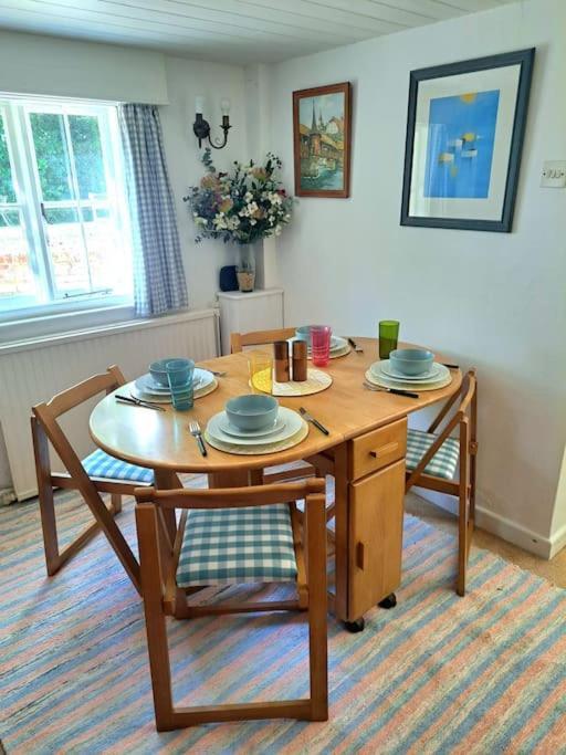 Landford'S Cottage, Your Retreat! 外观 照片